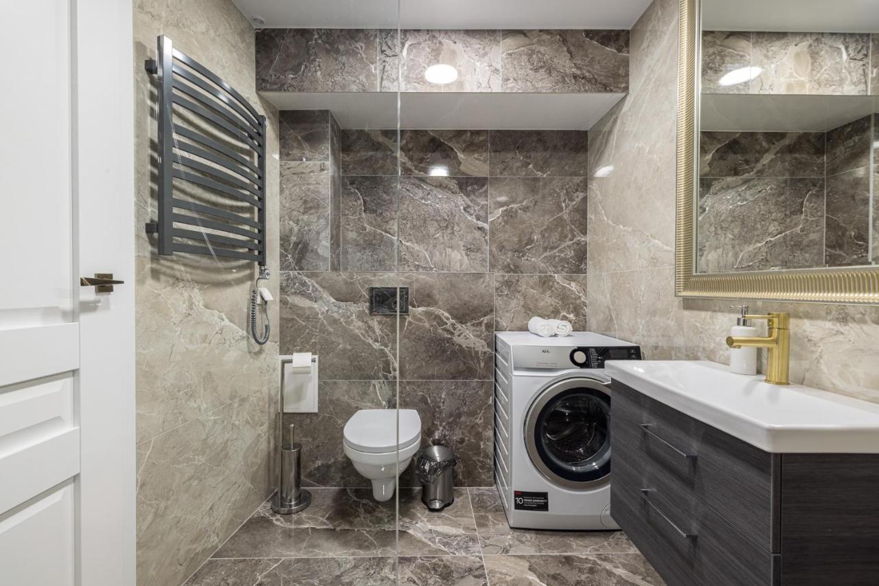 Dharma Stay Apartamentai Su Terasa Ir Vaizdu I Miesta Telšiai Esterno foto