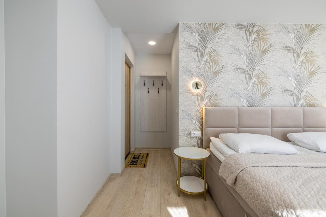 Dharma Stay Apartamentai Su Terasa Ir Vaizdu I Miesta Telšiai Esterno foto