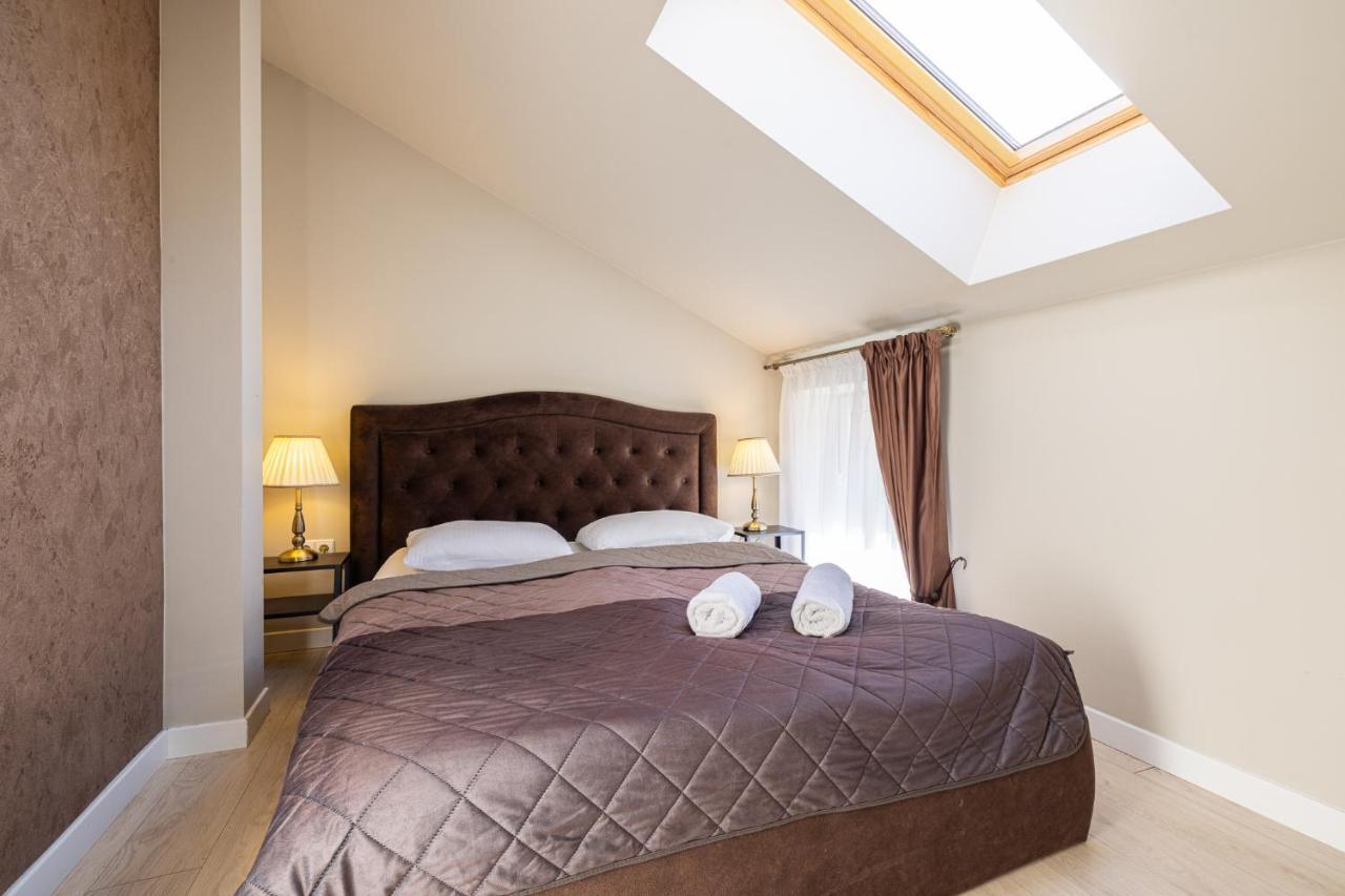 Dharma Stay Apartamentai Su Terasa Ir Vaizdu I Miesta Telšiai Esterno foto