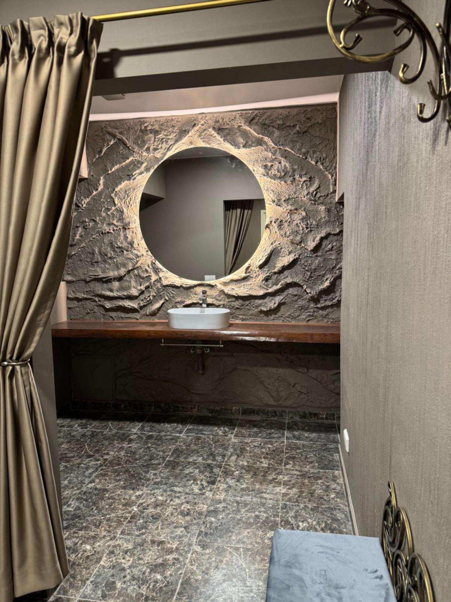Dharma Stay Apartamentai Su Terasa Ir Vaizdu I Miesta Telšiai Esterno foto