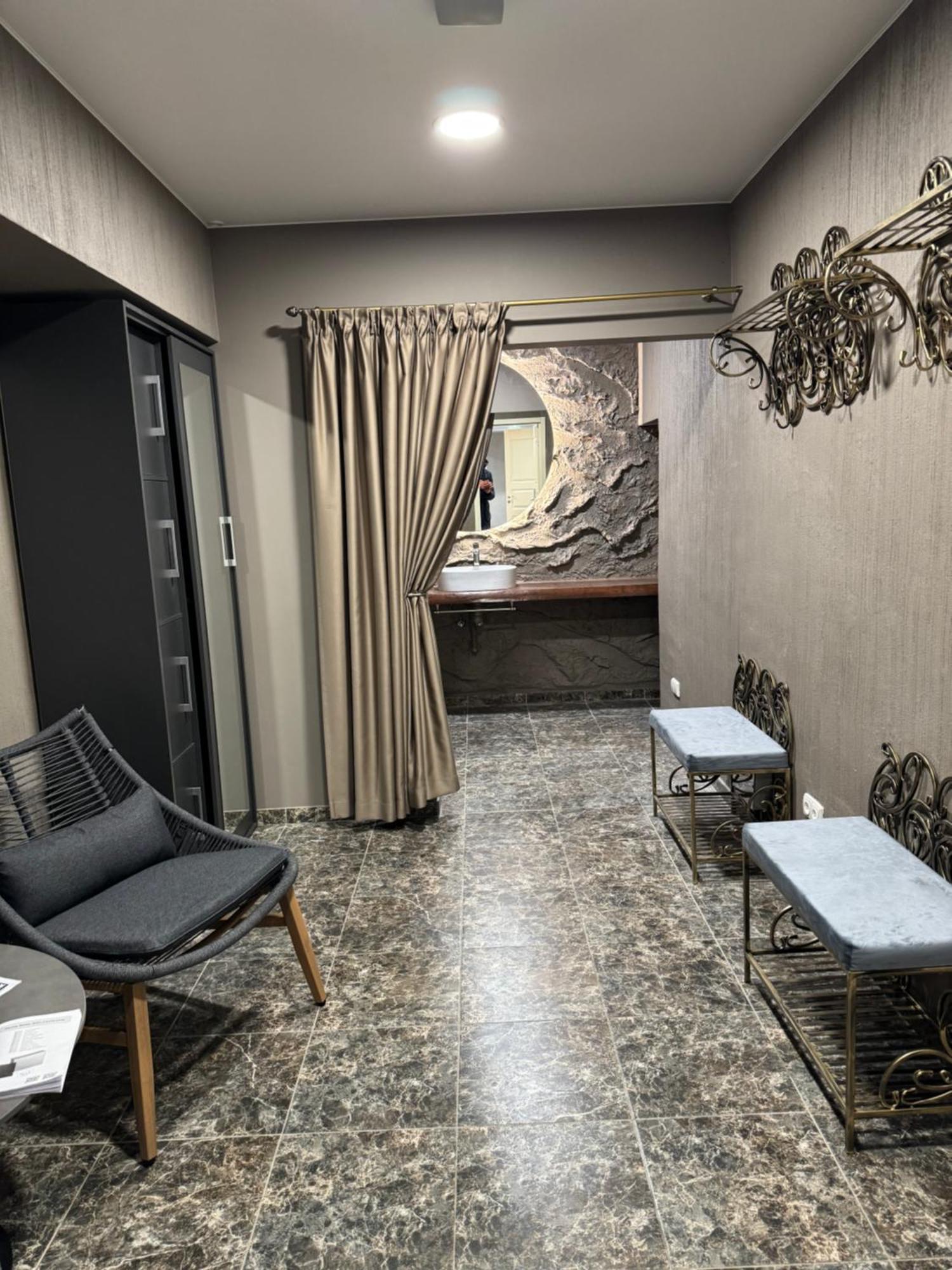 Dharma Stay Apartamentai Su Terasa Ir Vaizdu I Miesta Telšiai Esterno foto
