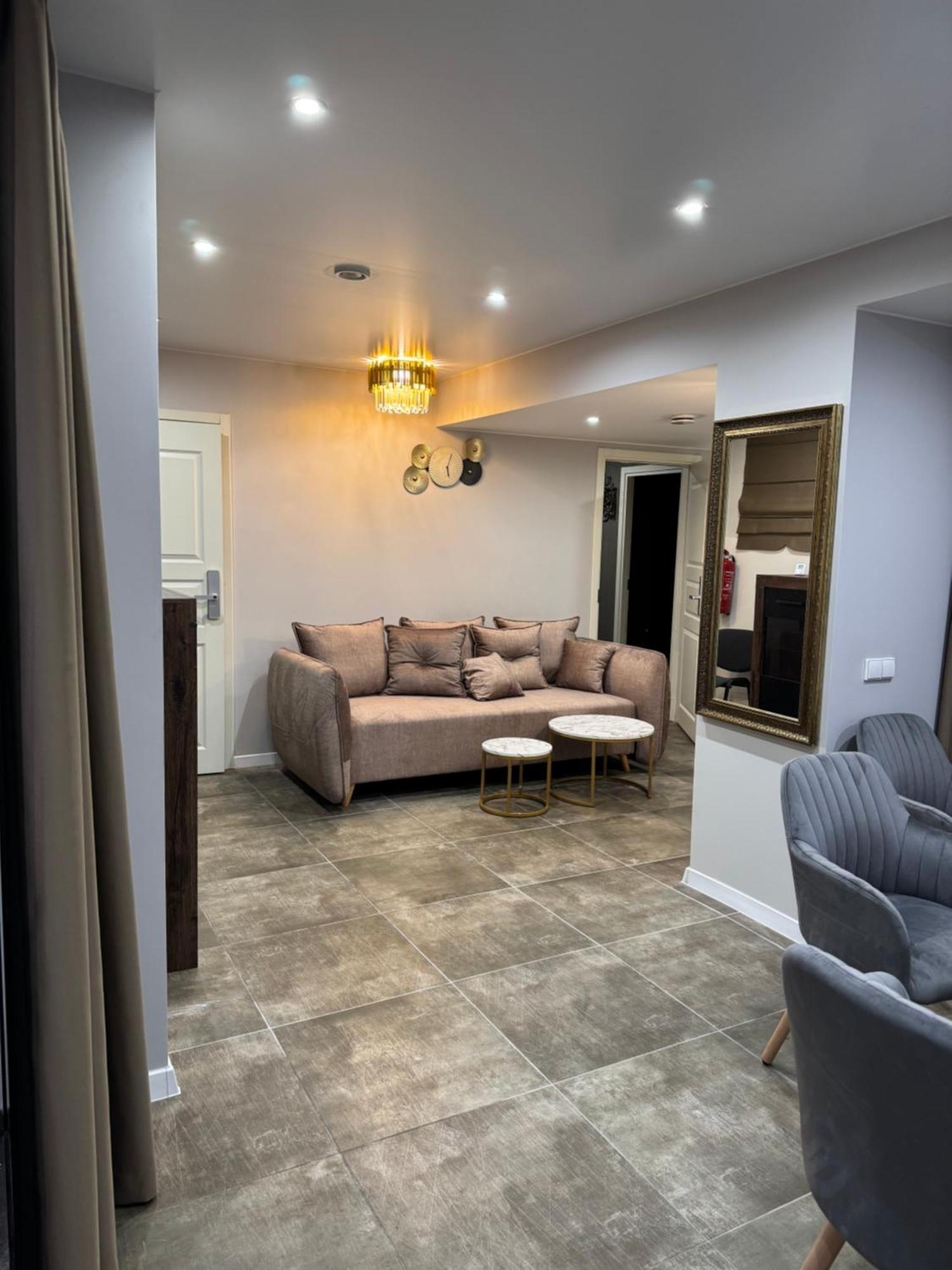 Dharma Stay Apartamentai Su Terasa Ir Vaizdu I Miesta Telšiai Esterno foto